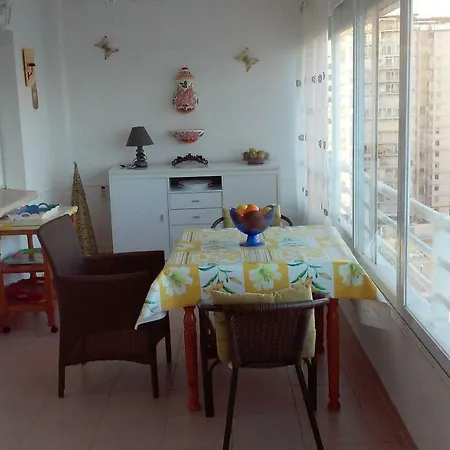 Esmeralda 2 كاليبي